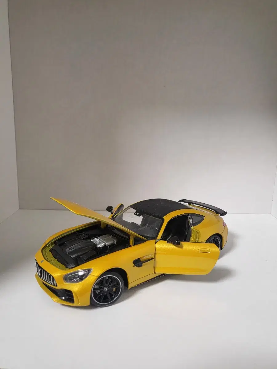 新品】ミニカー<br> 1/18 マクラーレン フォード M23 1974